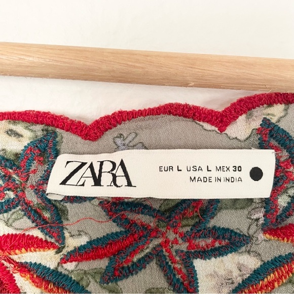 Zara Embroidered Midi  Tunic Dress with V-neck Size S Spring Summer - Picture 14 of 16